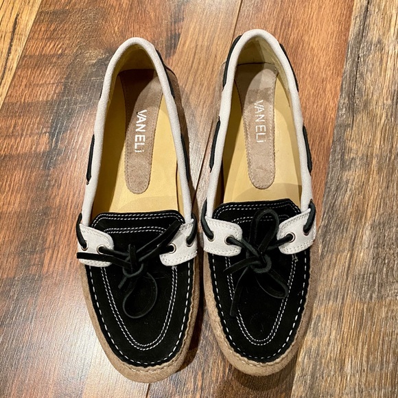 VANELI Suede Driving Moccasins - Size 7.5 - Picture 2 of 8